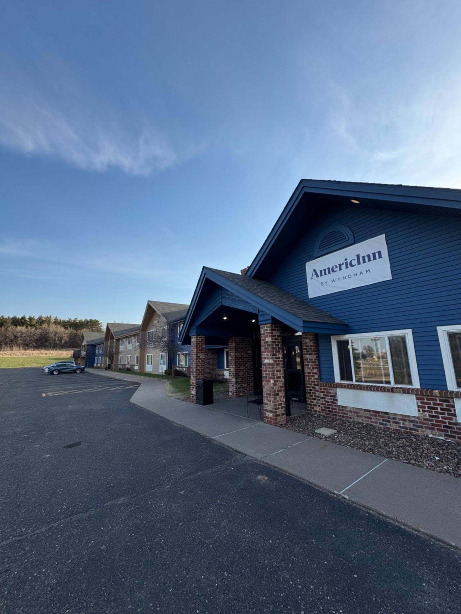 Americinn By Wyndham Baldwin Eksteriør billede