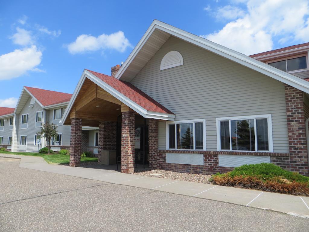 Americinn By Wyndham Baldwin Eksteriør billede