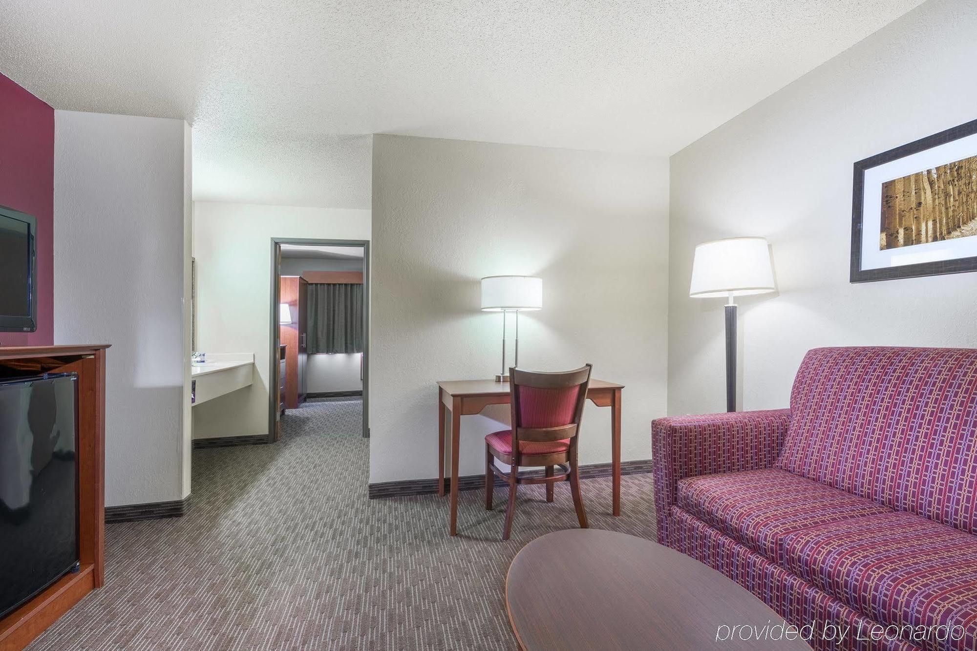 Americinn By Wyndham Baldwin Eksteriør billede