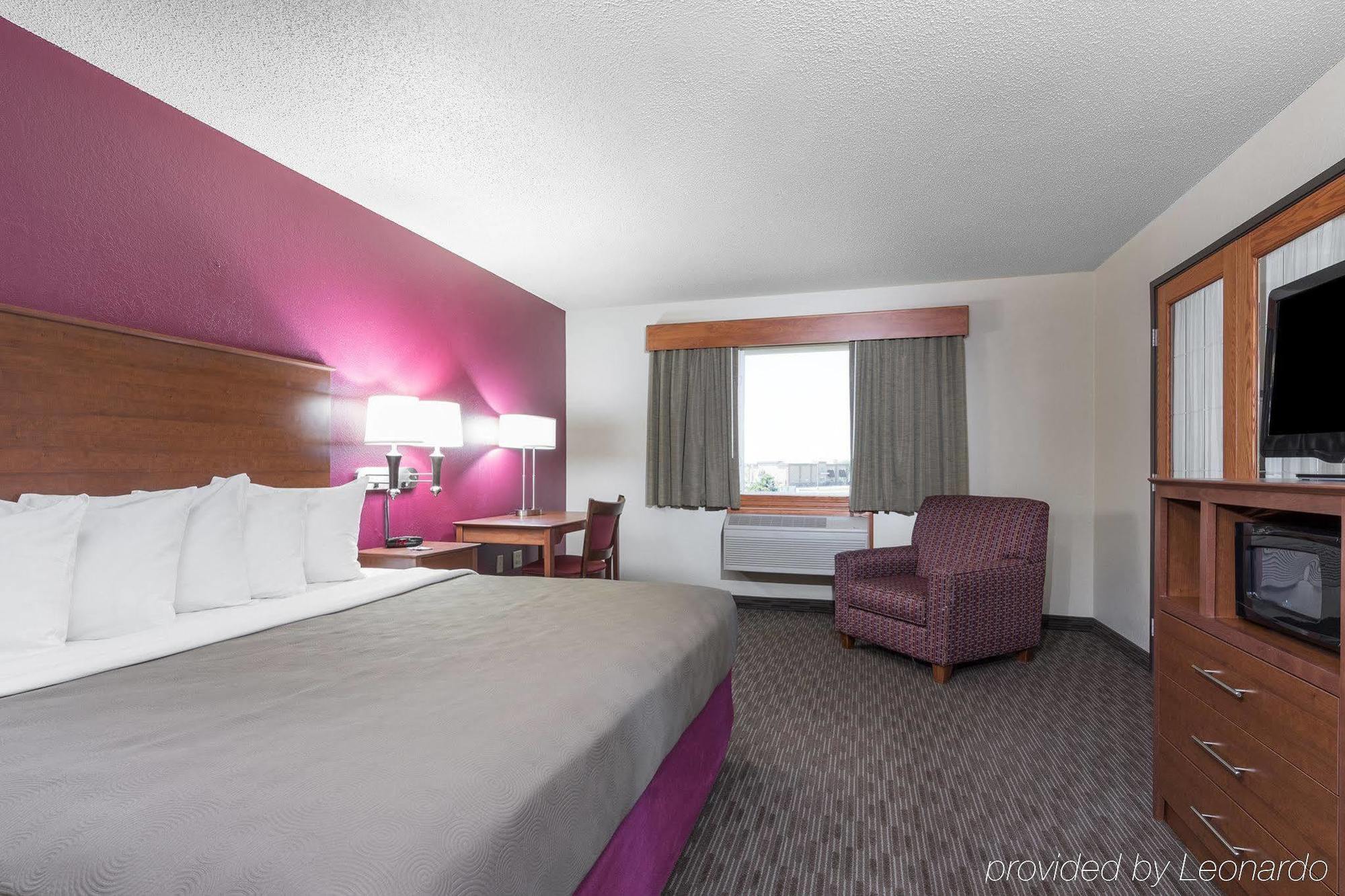 Americinn By Wyndham Baldwin Eksteriør billede